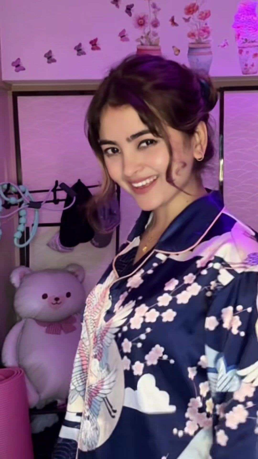 @Srizu dahal 🧿🦋