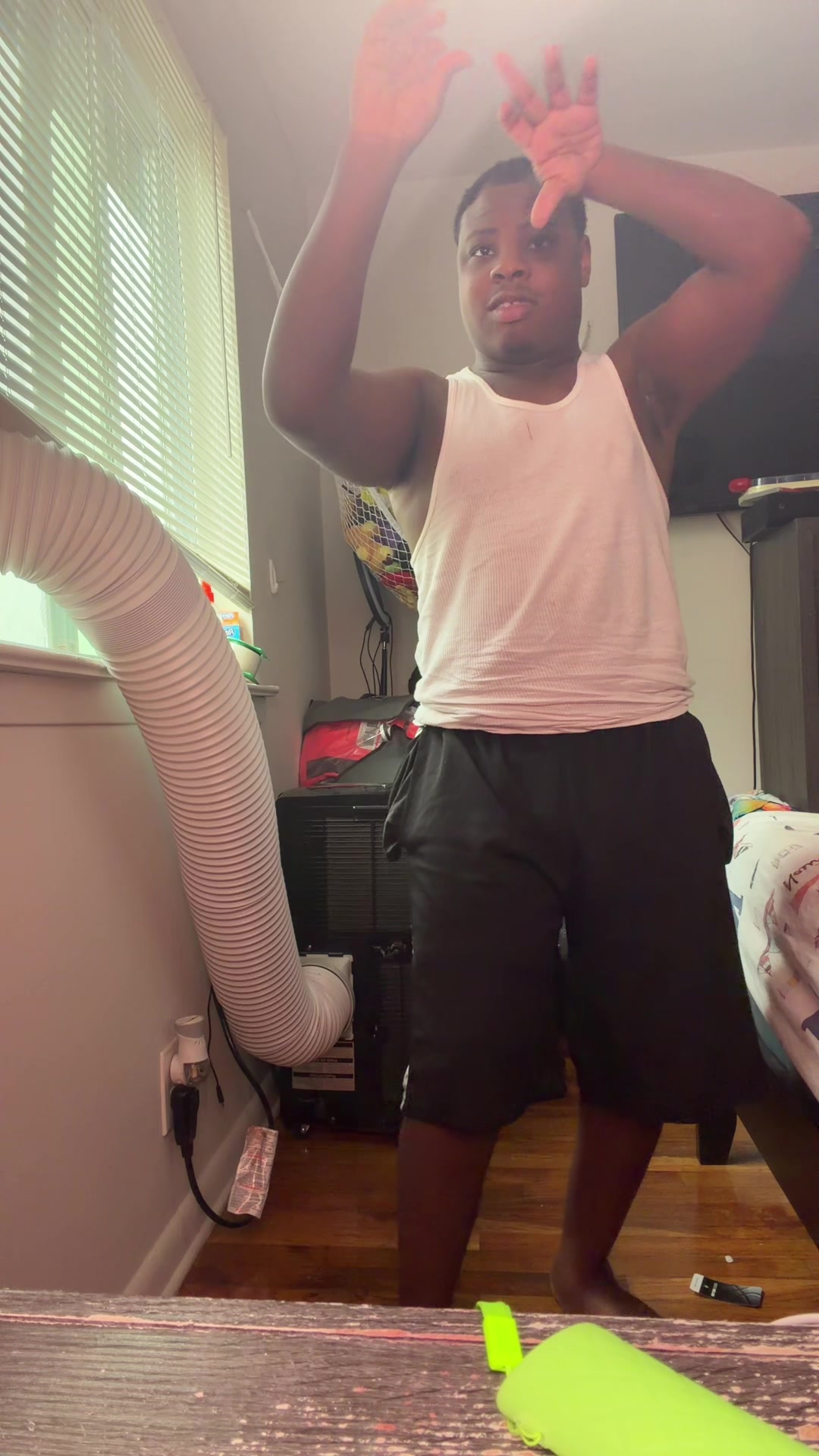 @Mekhi Saunders 05