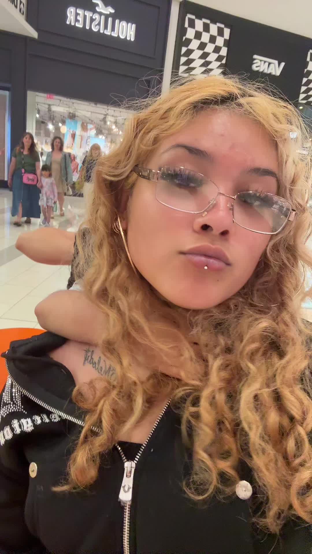 @Ms.Misunder$t000dd_ 💋