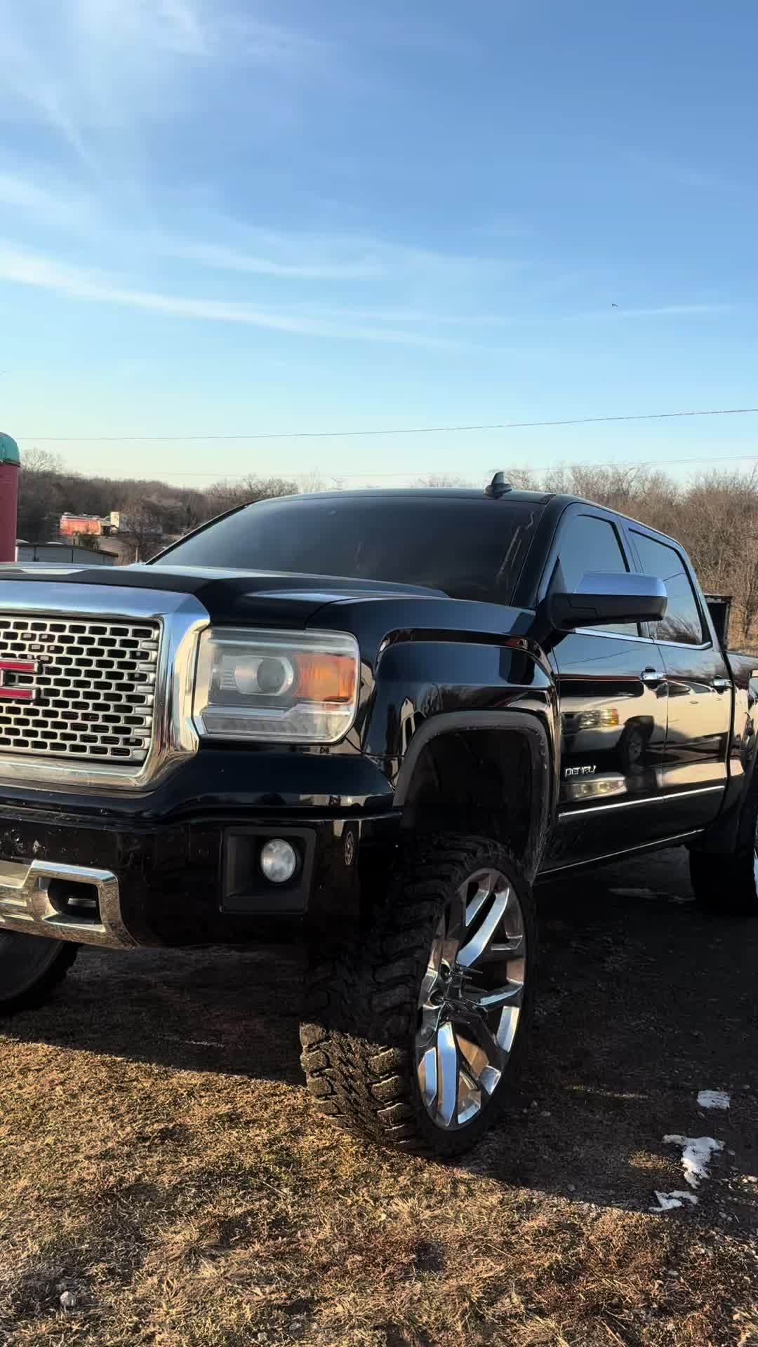 @That.red.obs.step side