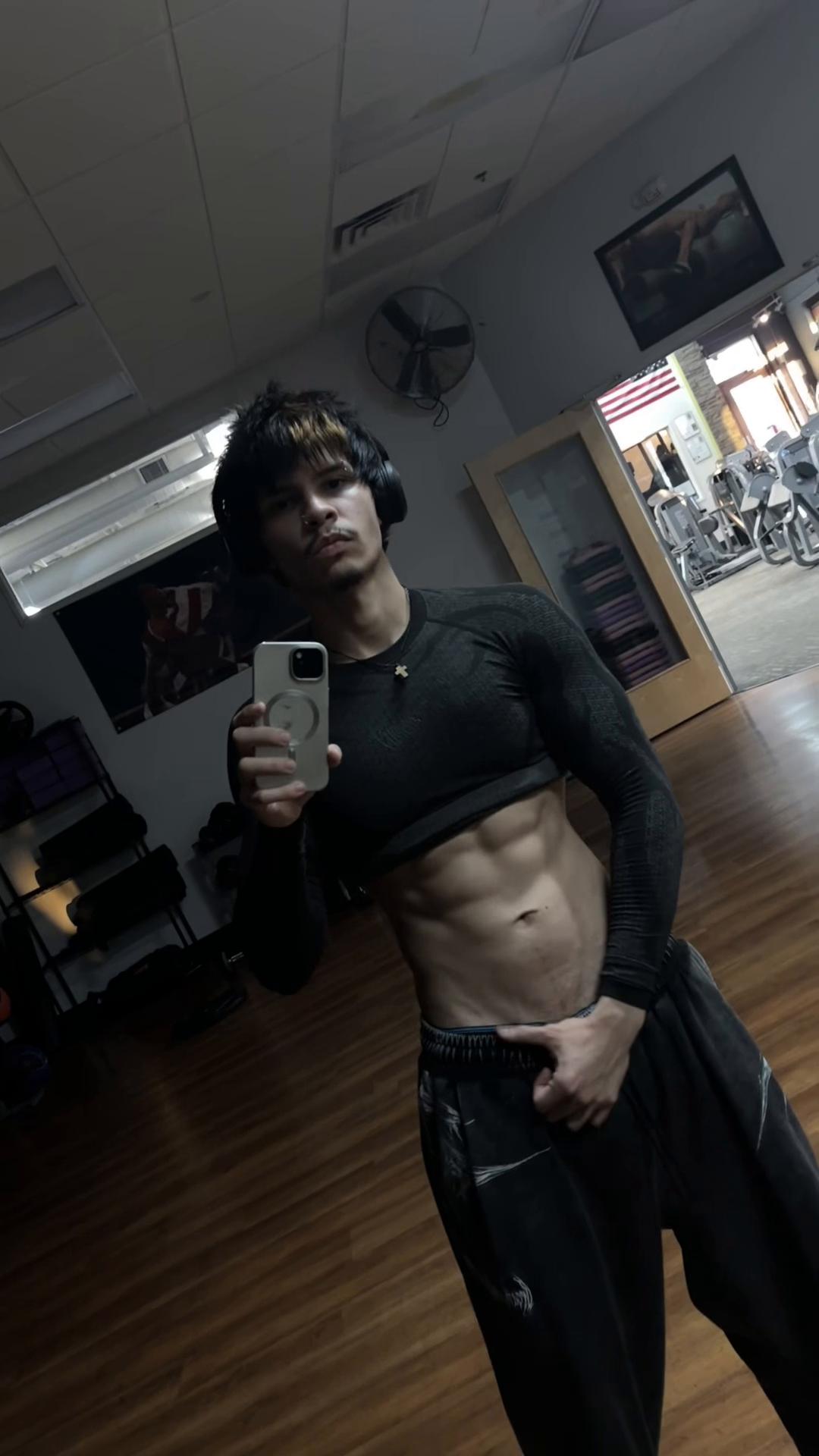 @phyz3k3