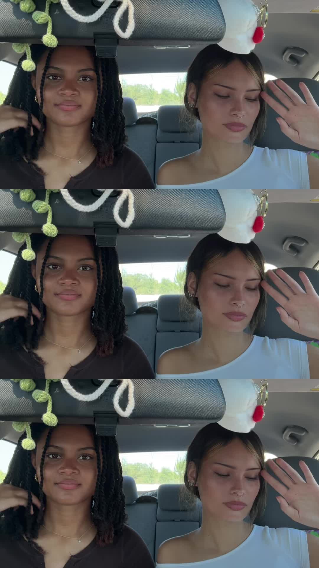 @:3