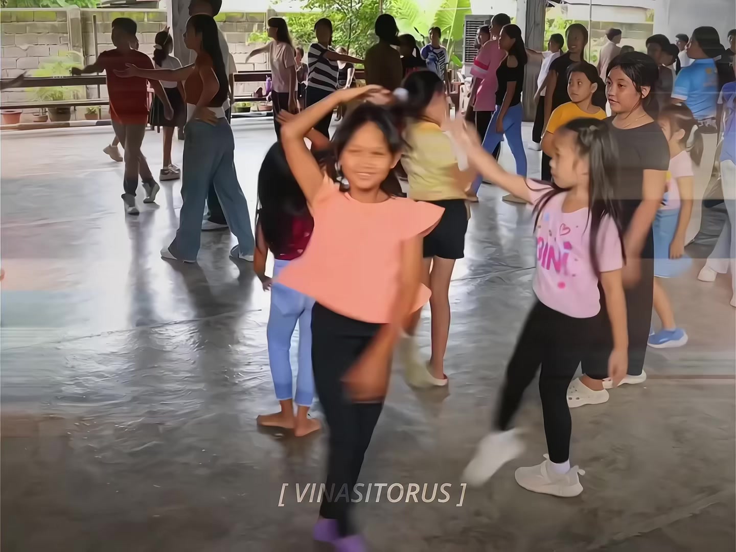 @ใ VINA SITORUS ใ