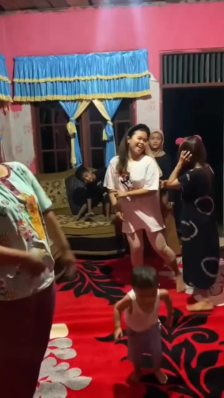 @๐งโ๏ธ๐ค