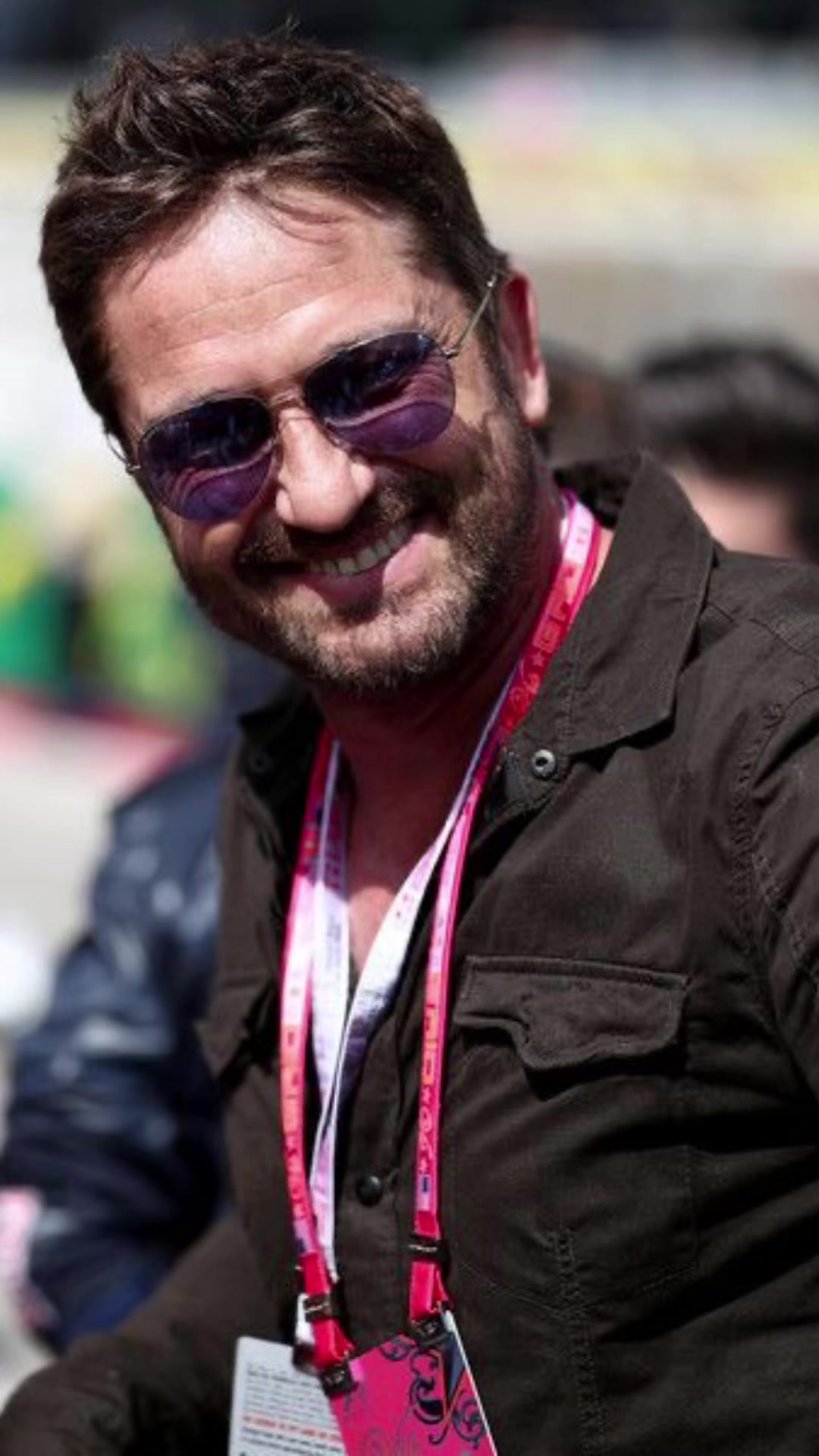 @Gerard Butler for real