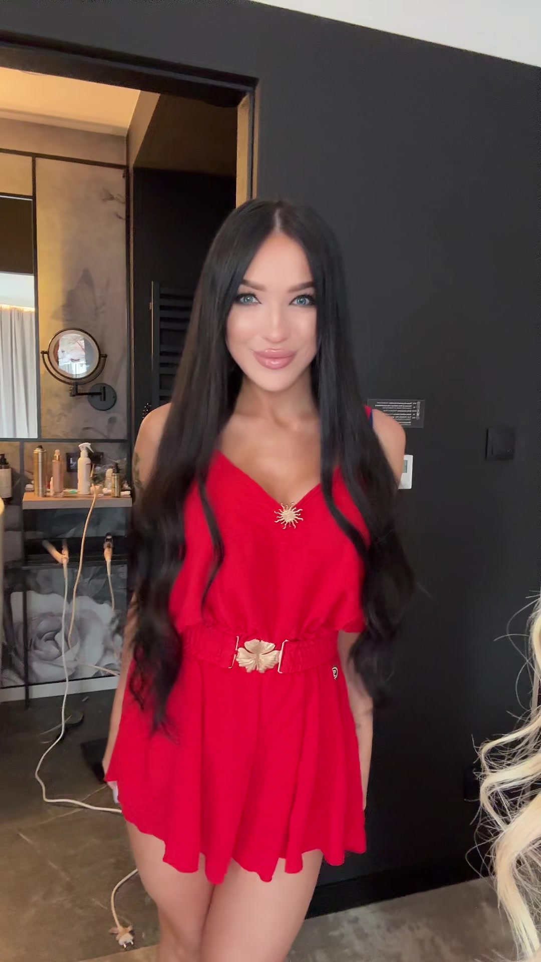 @izzi_official
