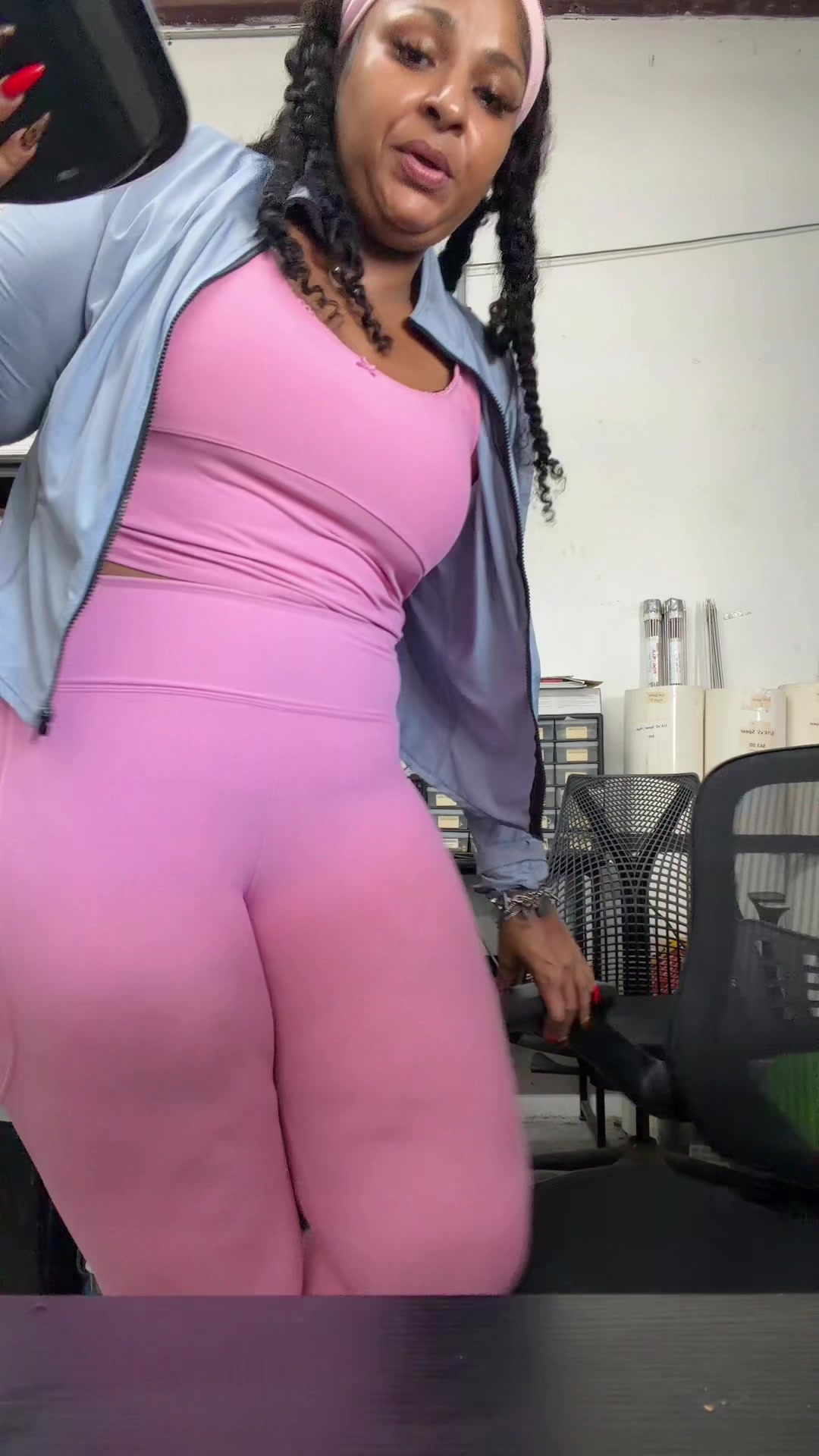 @Joan242