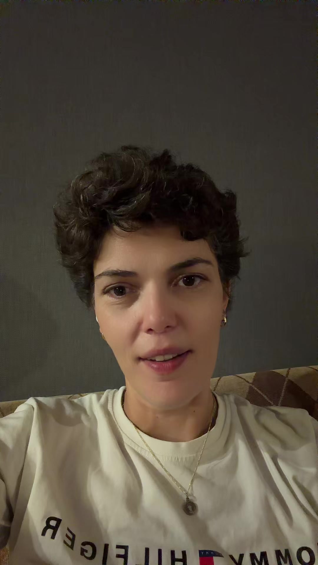 @ნინი