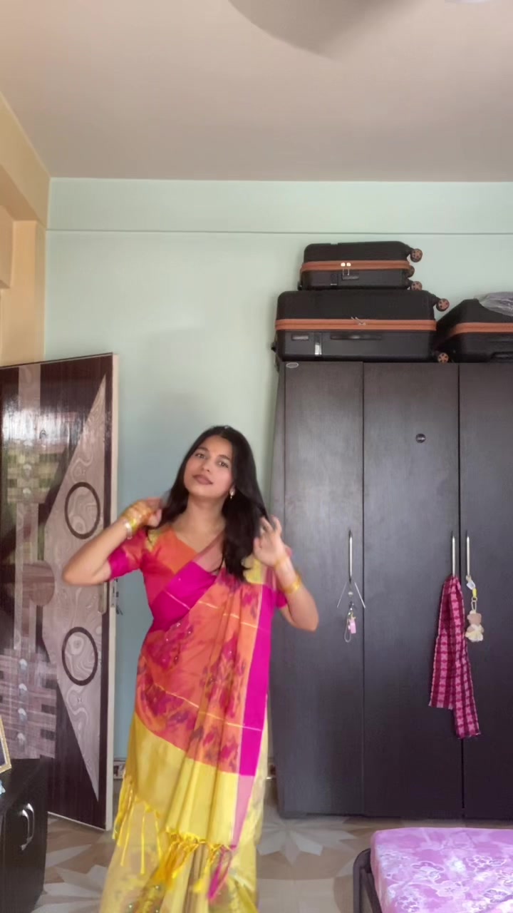 @Anushka 🎀