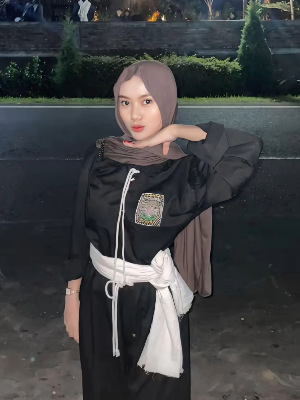 @𝘾𝙝𝙞𝙛𝙖 𝙭 𝙀𝙫𝙚𝙧𝙮𝙤𝙣𝙚