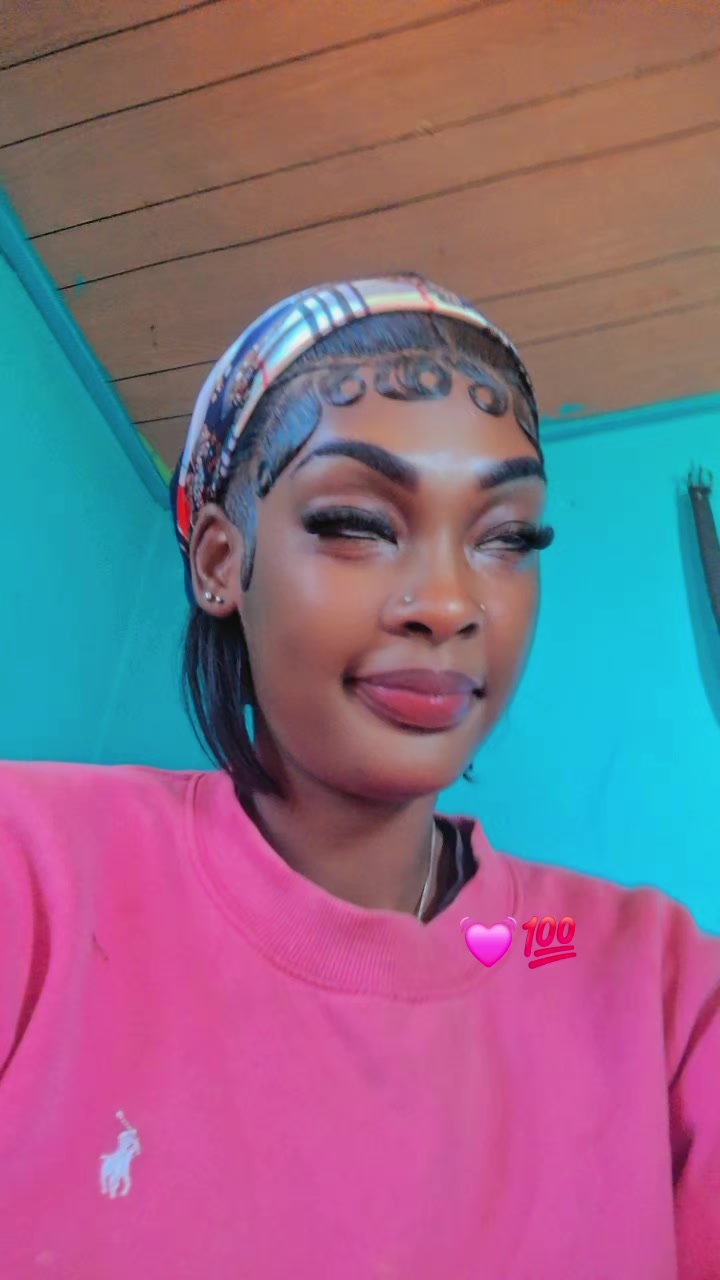@Miss grippy🦋💦