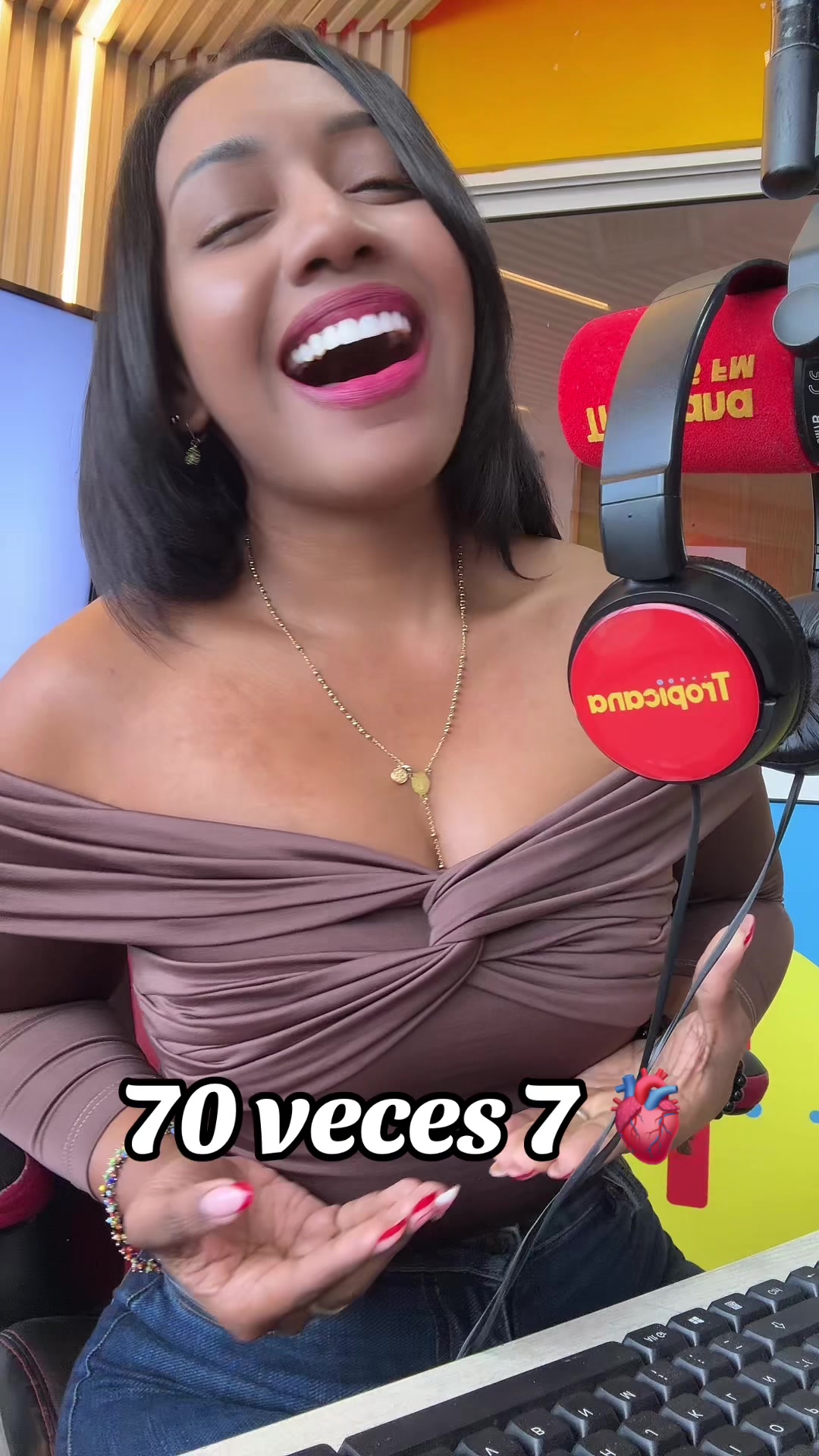 @MORENAZA