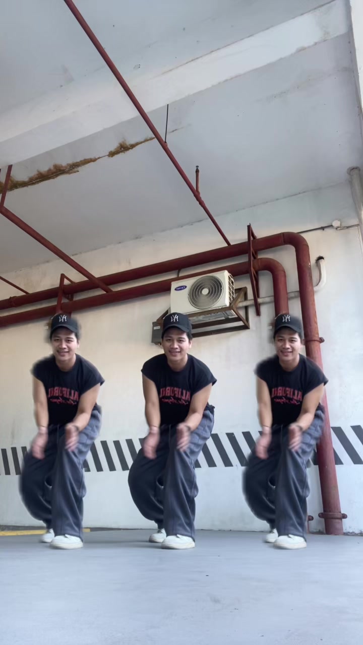 @Dos. 🐷