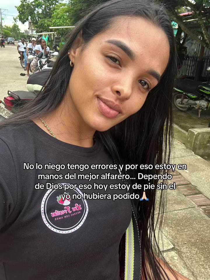 @LAS FRESITAS HECHAS CON AMOR🍓
