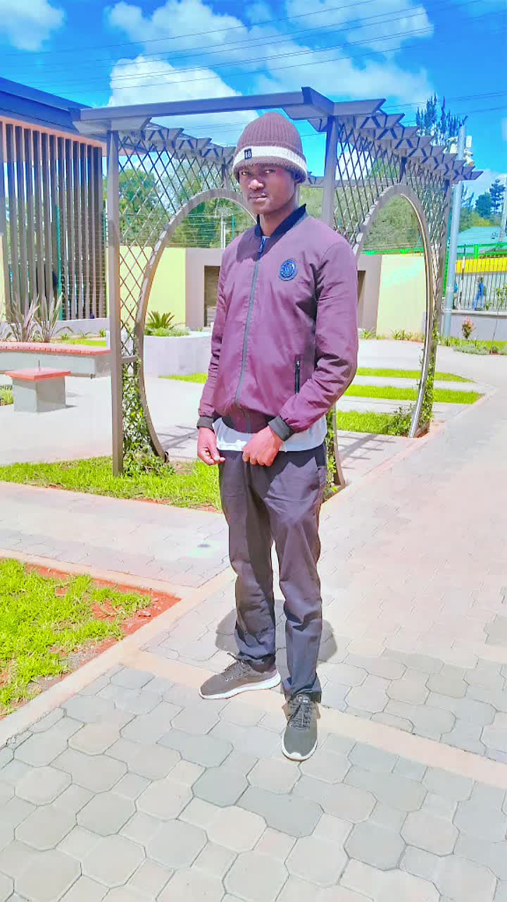 @OMÜÖS