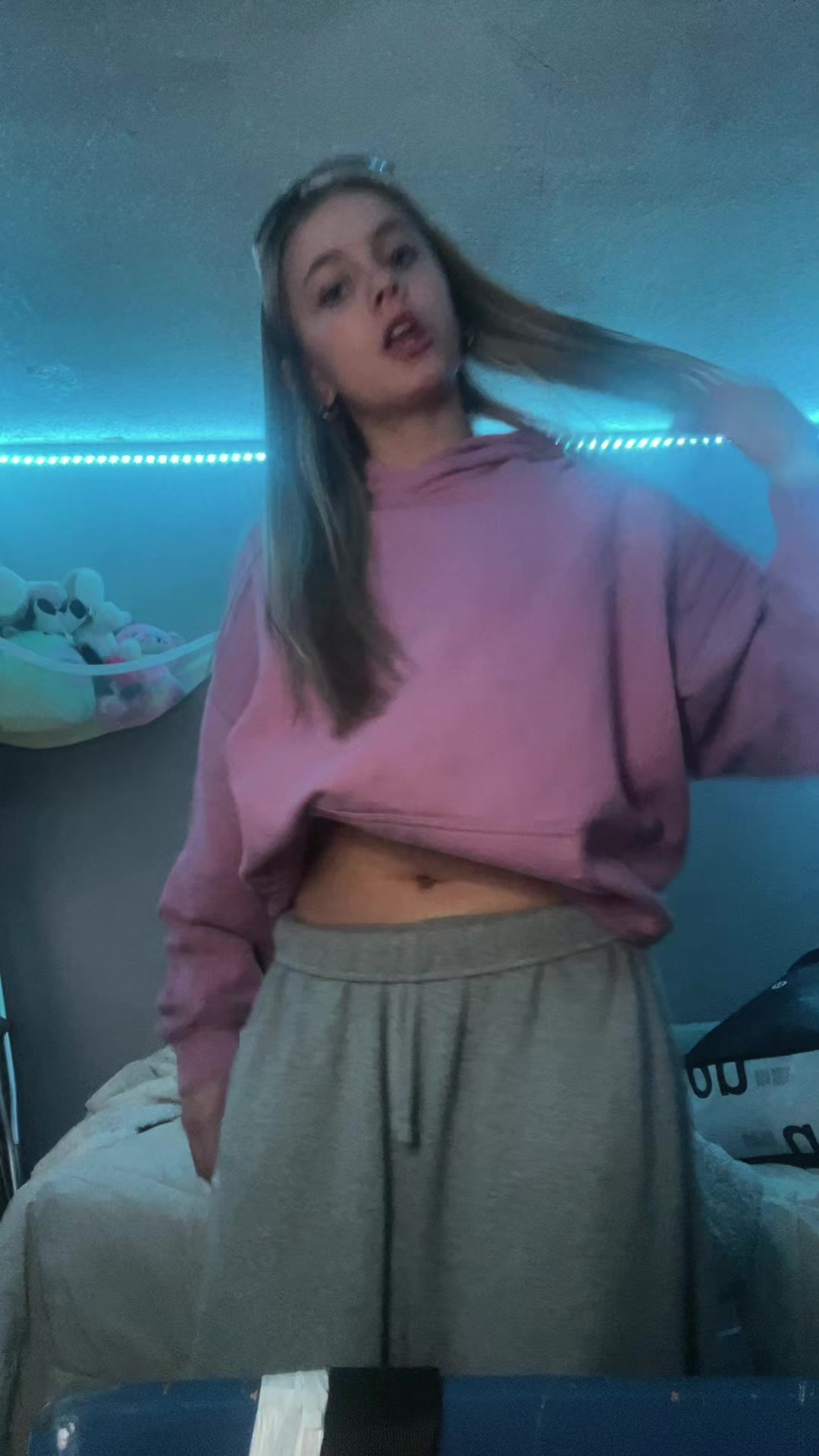 @🤍