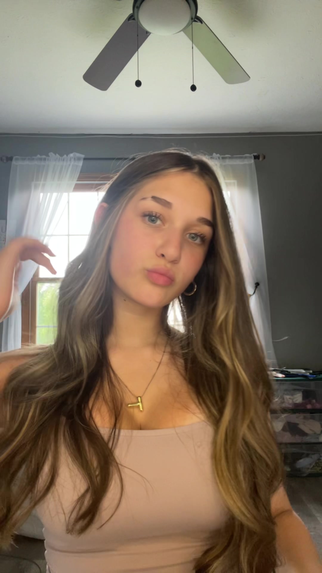 @Tzofia