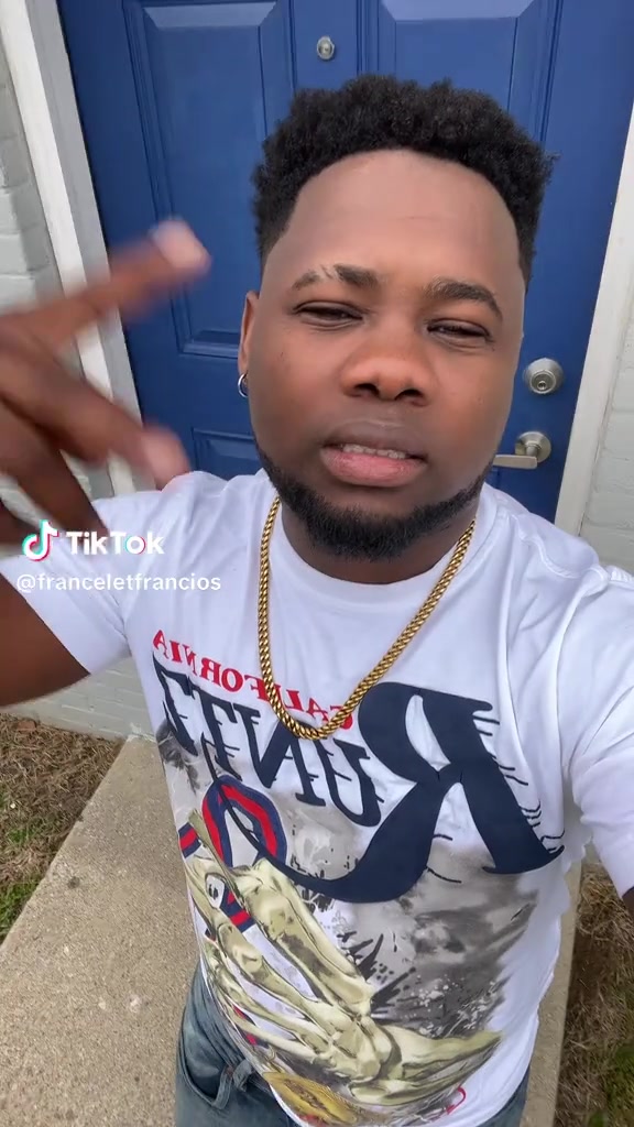 @Briky G🐊🦍💥🐝🩵🩵🐝🐝