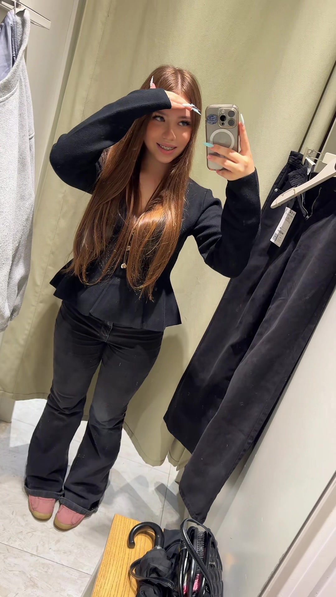 @Лемурова