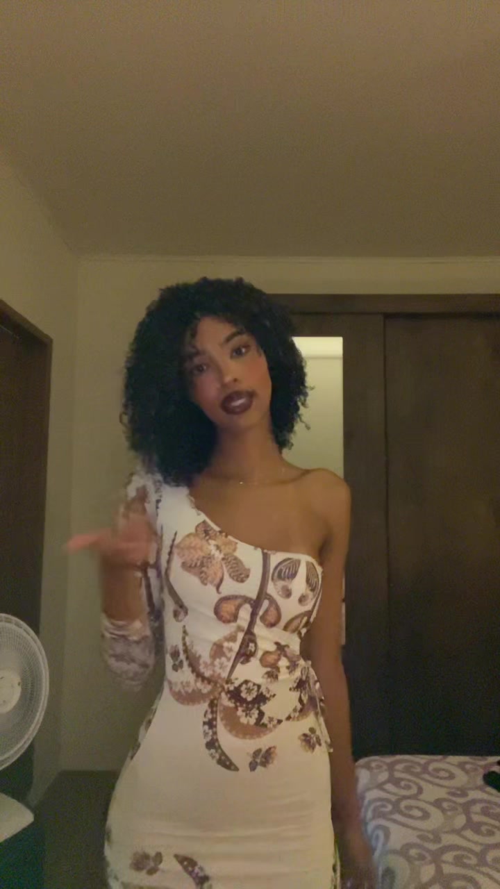 @Hipólito