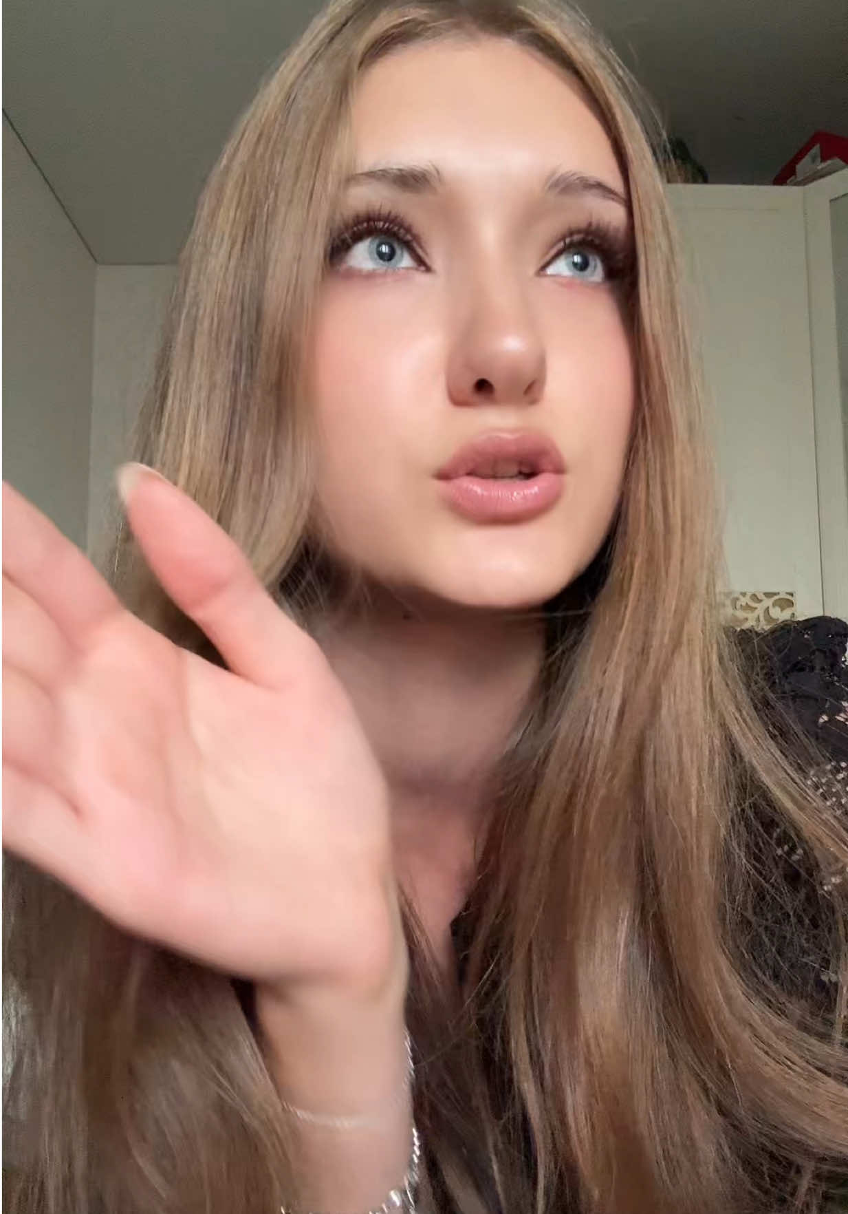 @𝒟𝑎𝑆ℎ𝑖𝑙