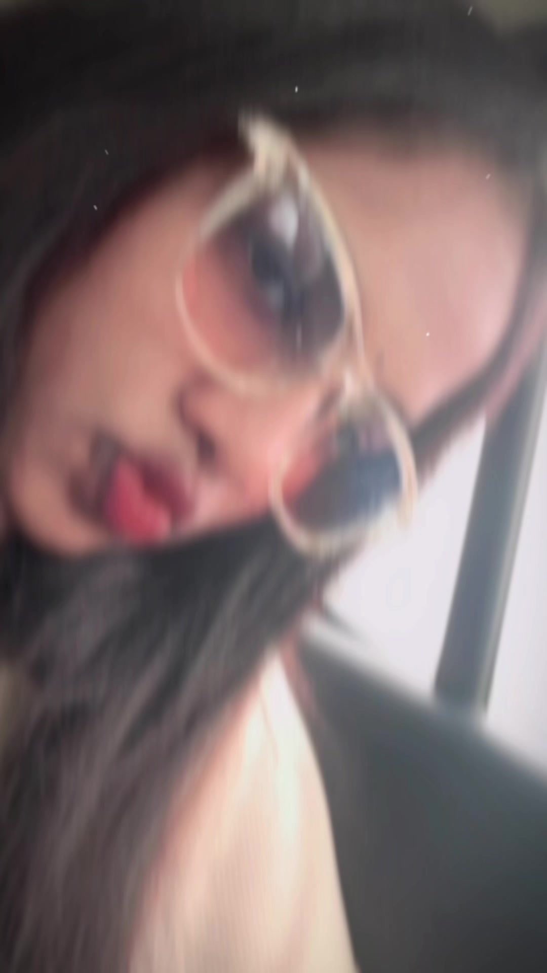 @︎