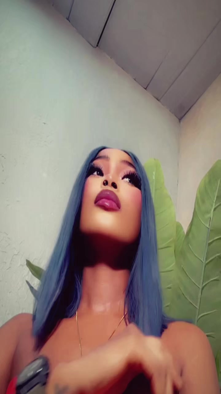 @💙Expensive Vicky💙