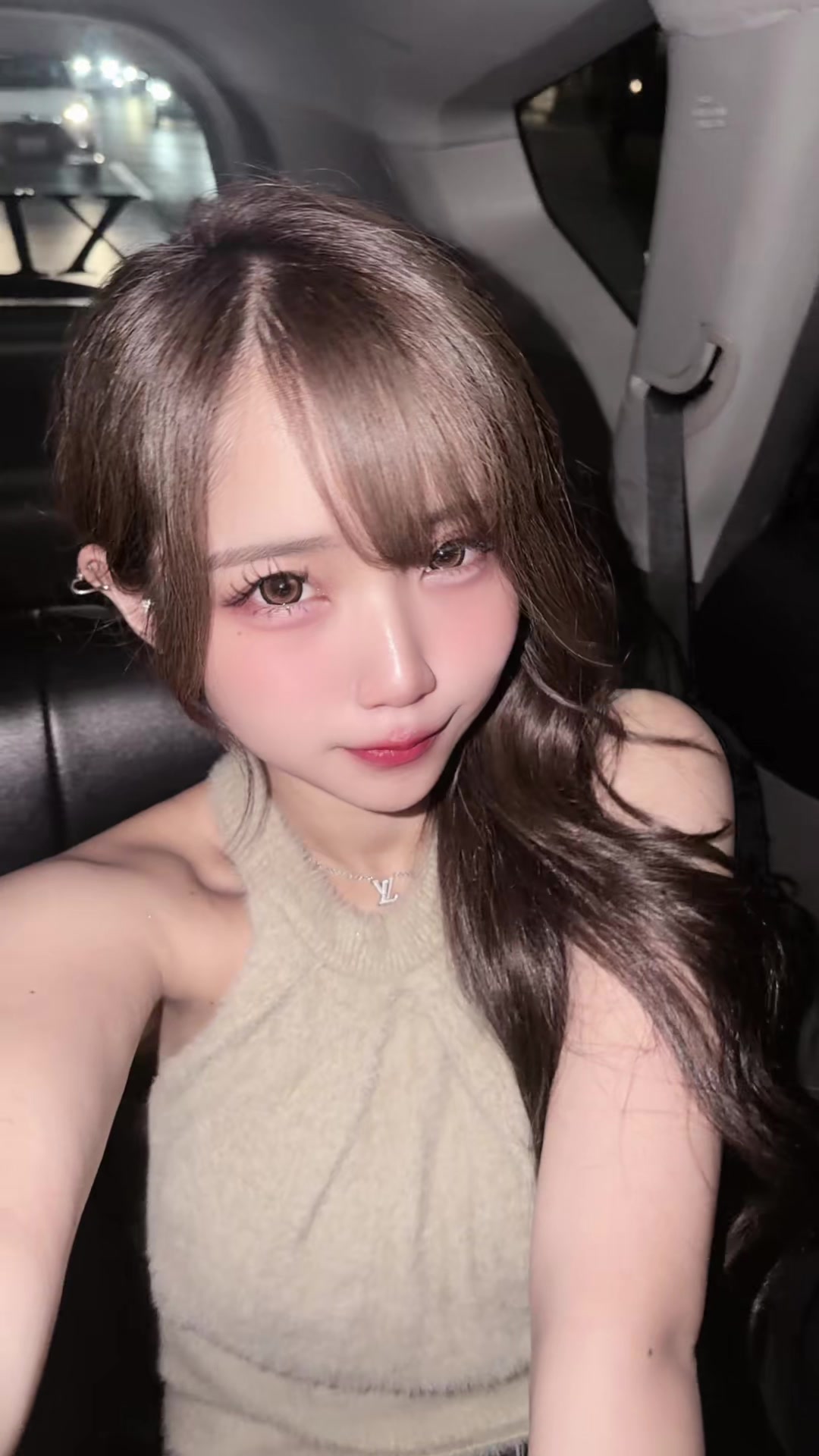 @えま