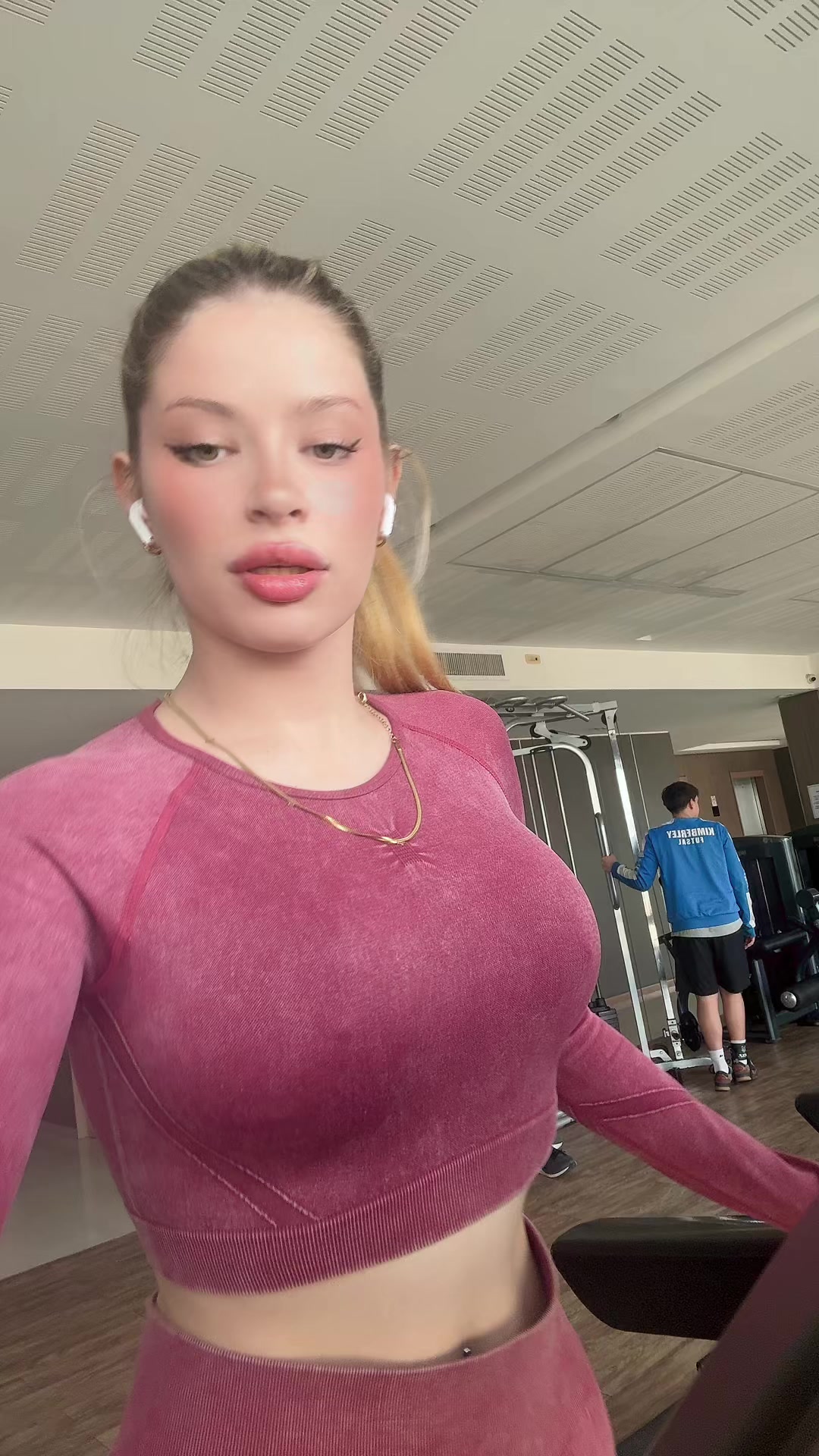 @lolaarioss