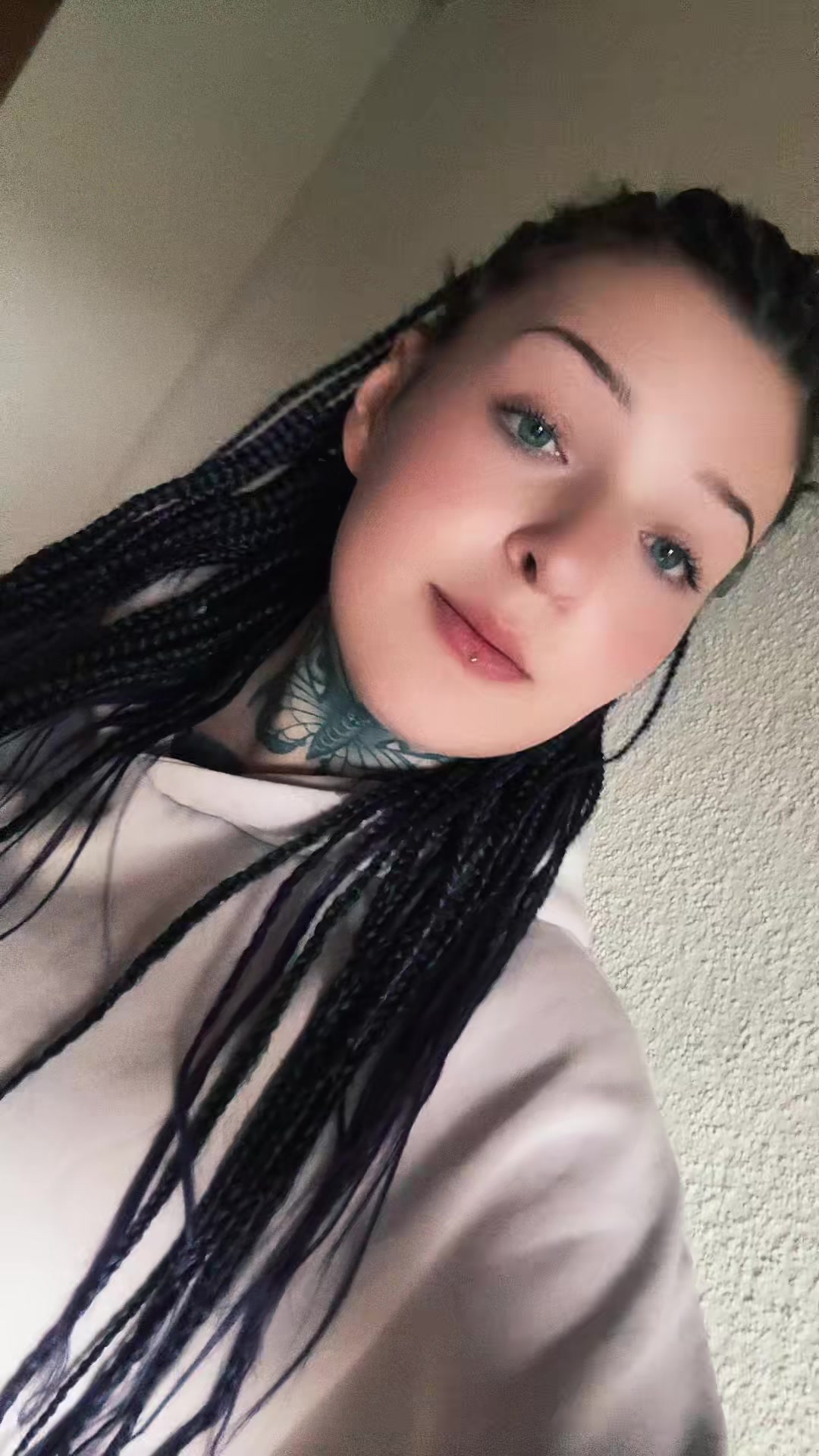 @𝒱𝒾𝓋𝒾69🖤