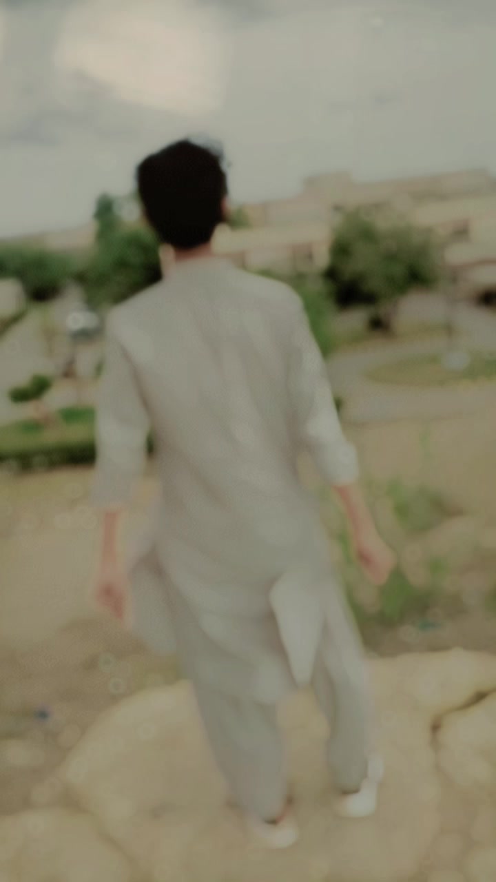 @تنہا لڑکا