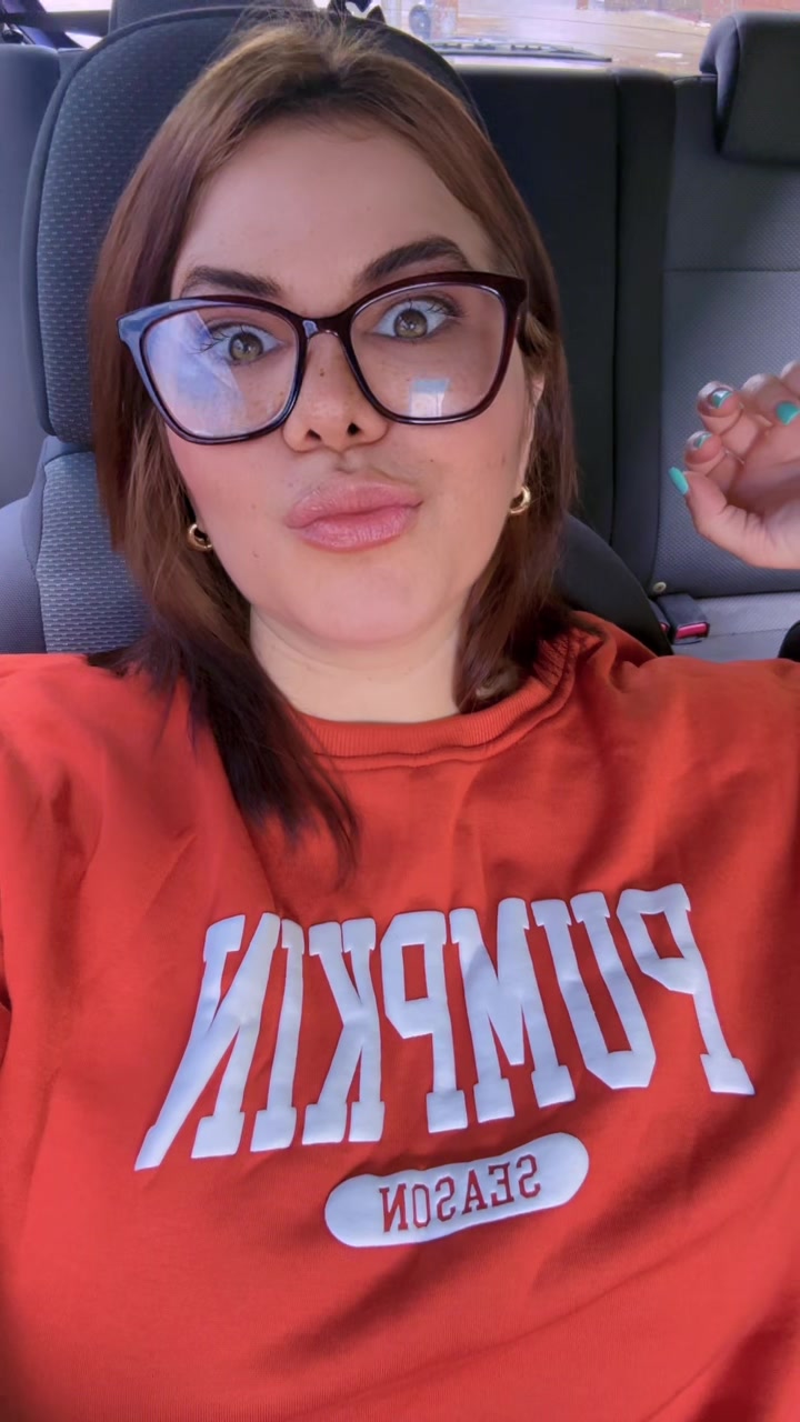 @ANGELICA🐘☕️