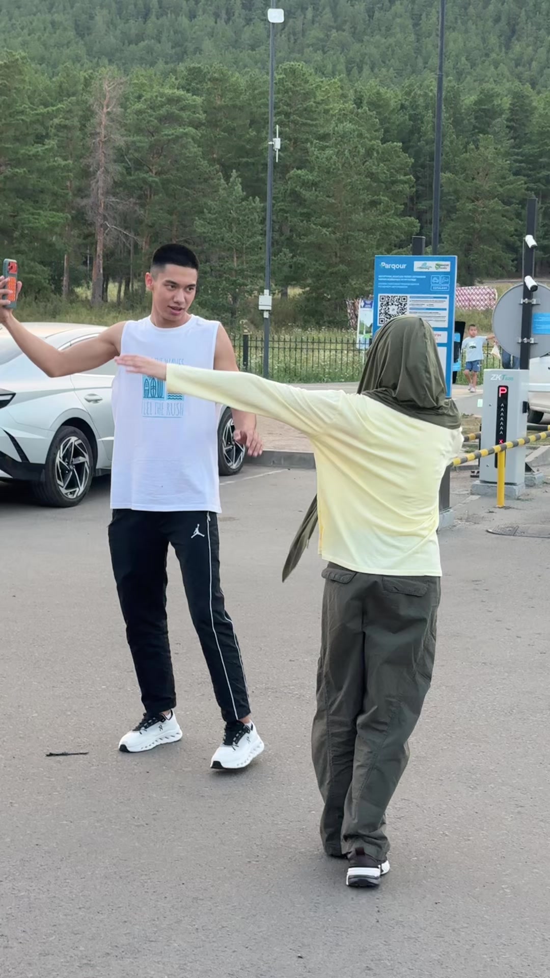 @нуся пуся тиви 🦒