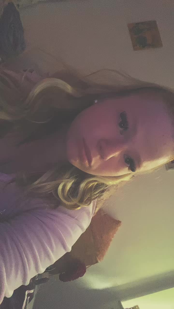 @Leonie