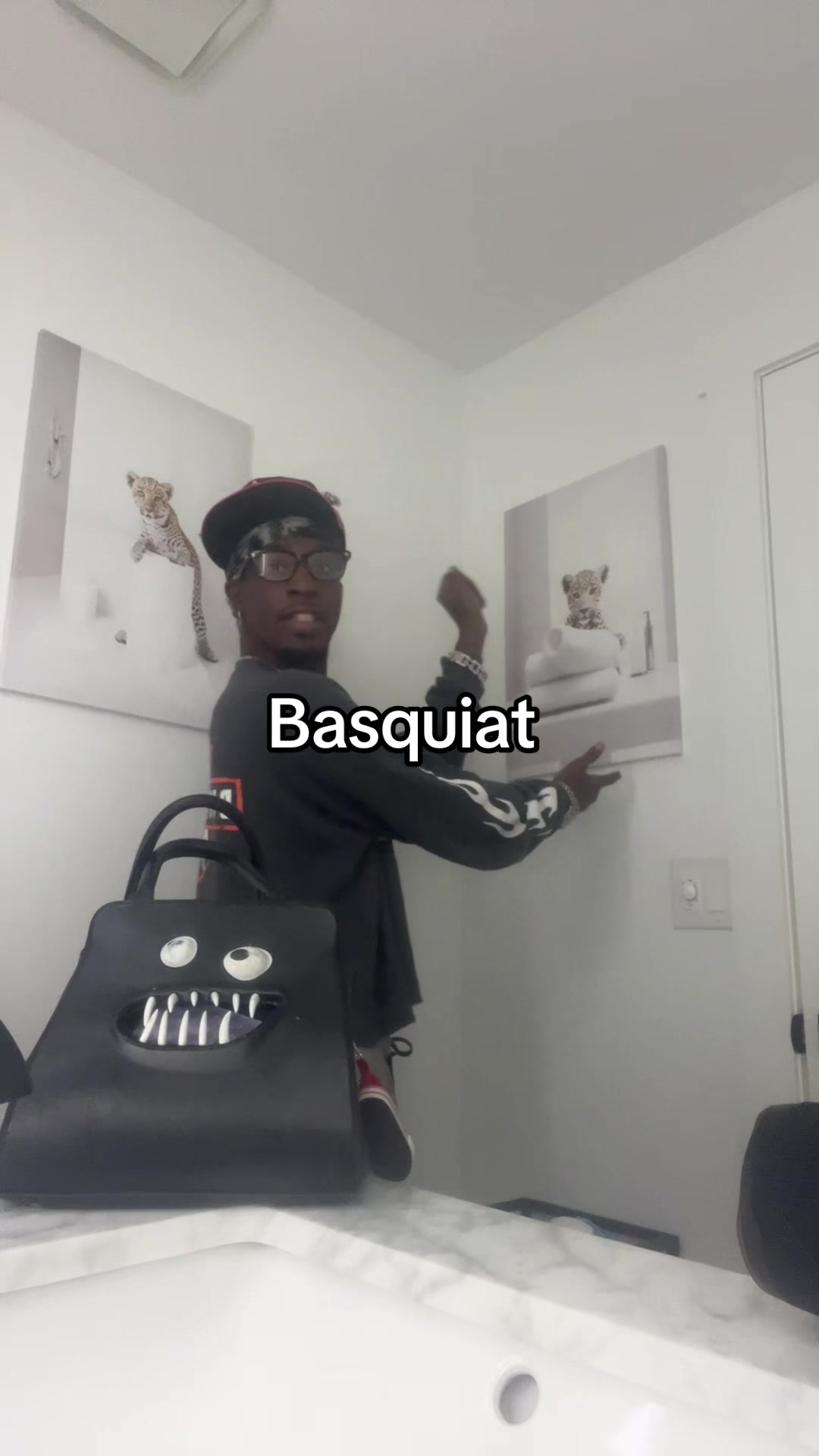 @Vyne