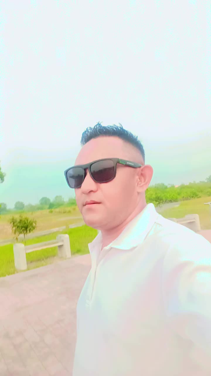 @काभ्रेलि Anil Dong