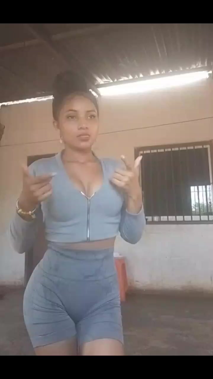 @👑La Peque&ntilde;a👑