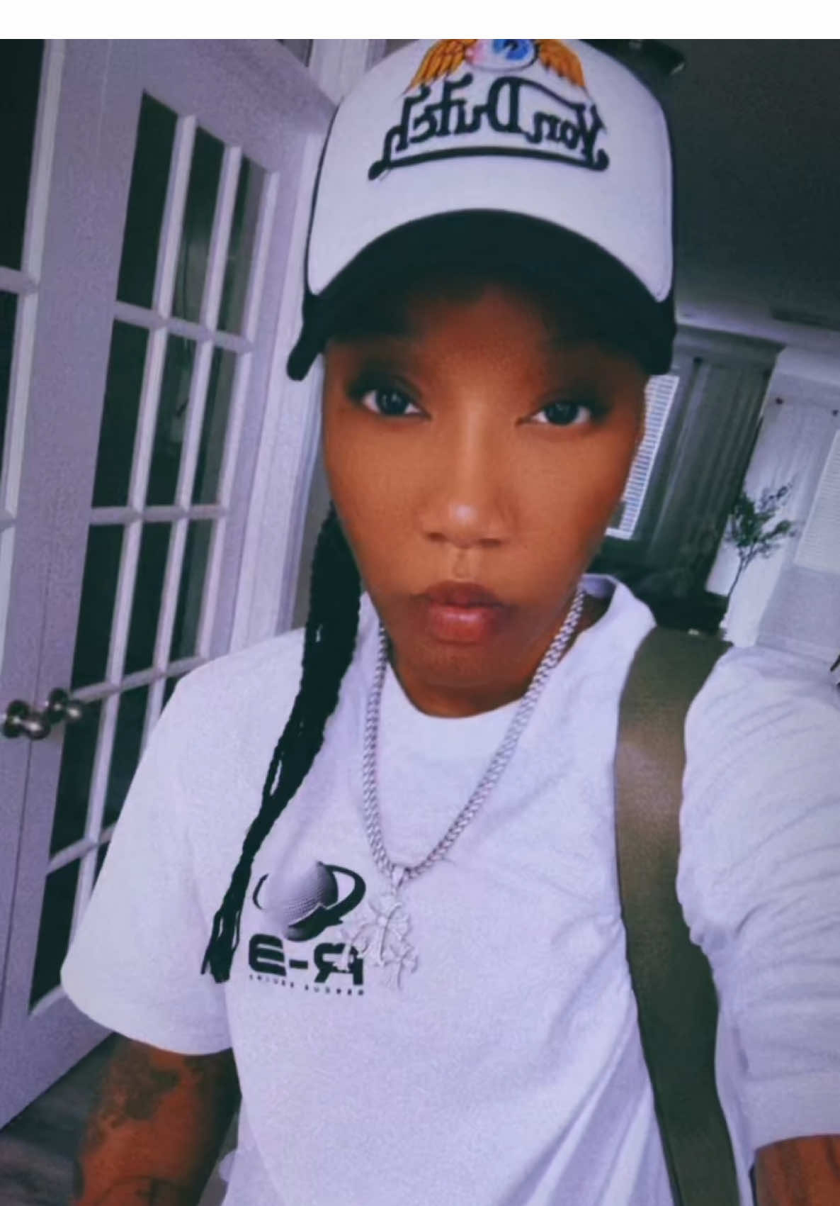 @J&Lambda;Y