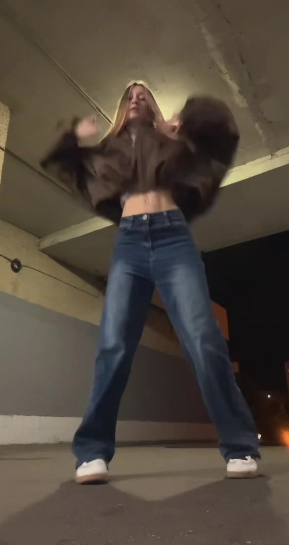 @Нюдя🪽