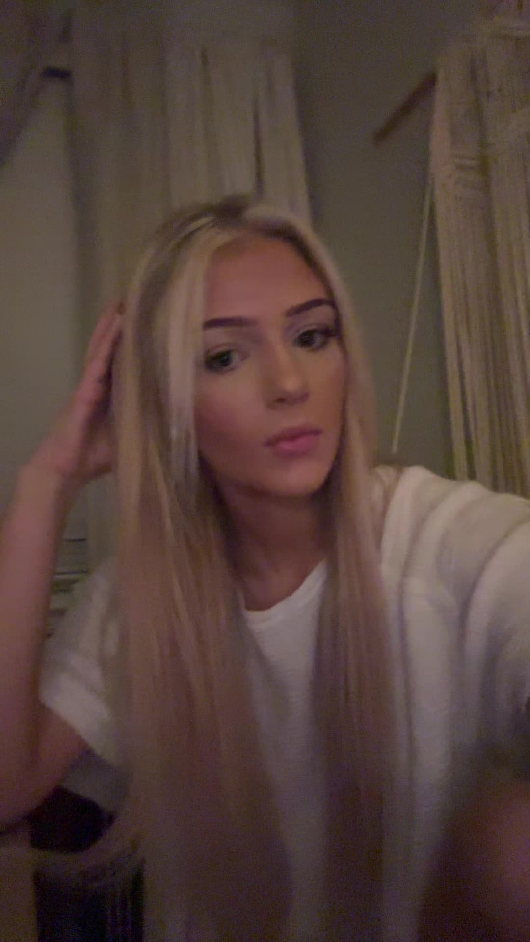 @Ella❦☾✿