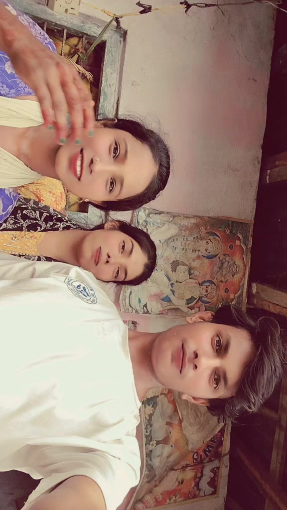 @𝐌𝐫_𝐑𝐚𝐣𝐩𝐮𝐭 👑