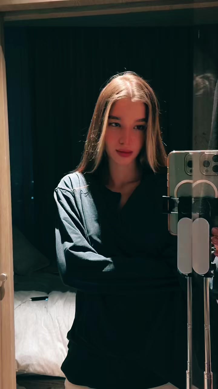 @Elina