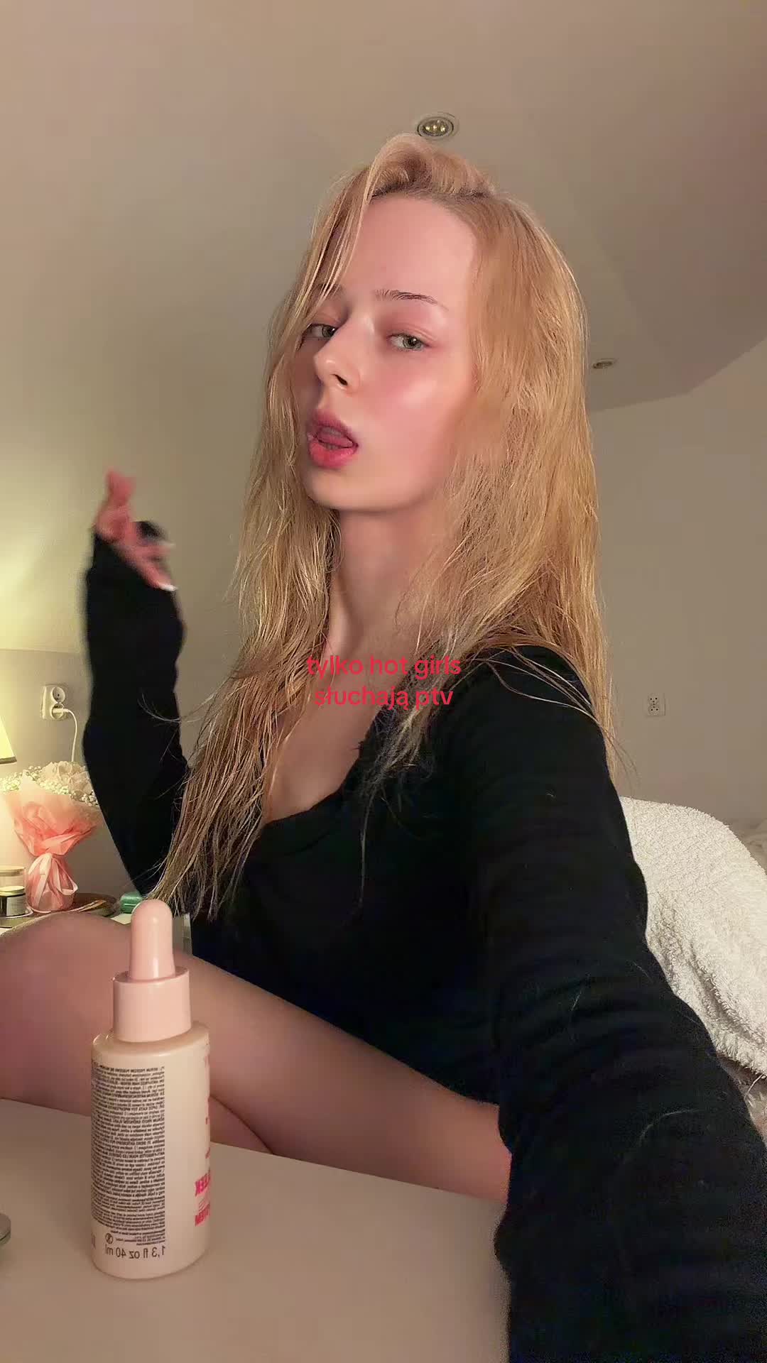 @Vicrossie🪽