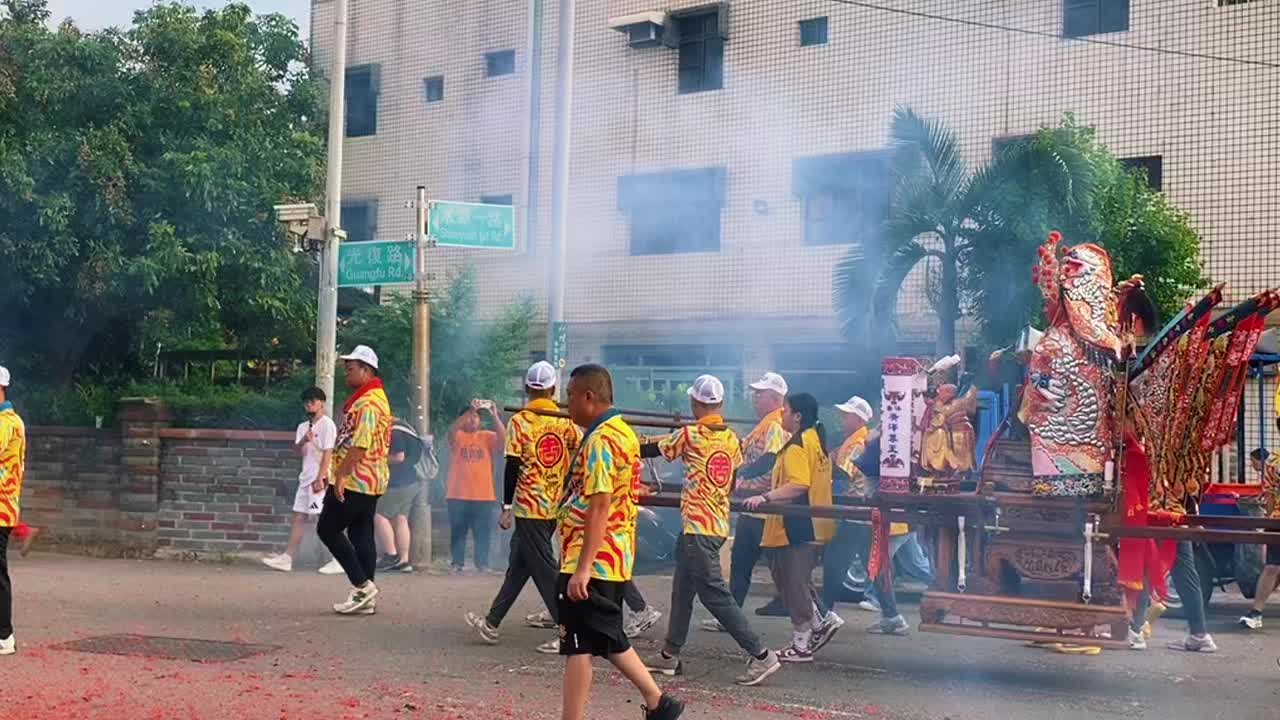 @ER哥走廟會