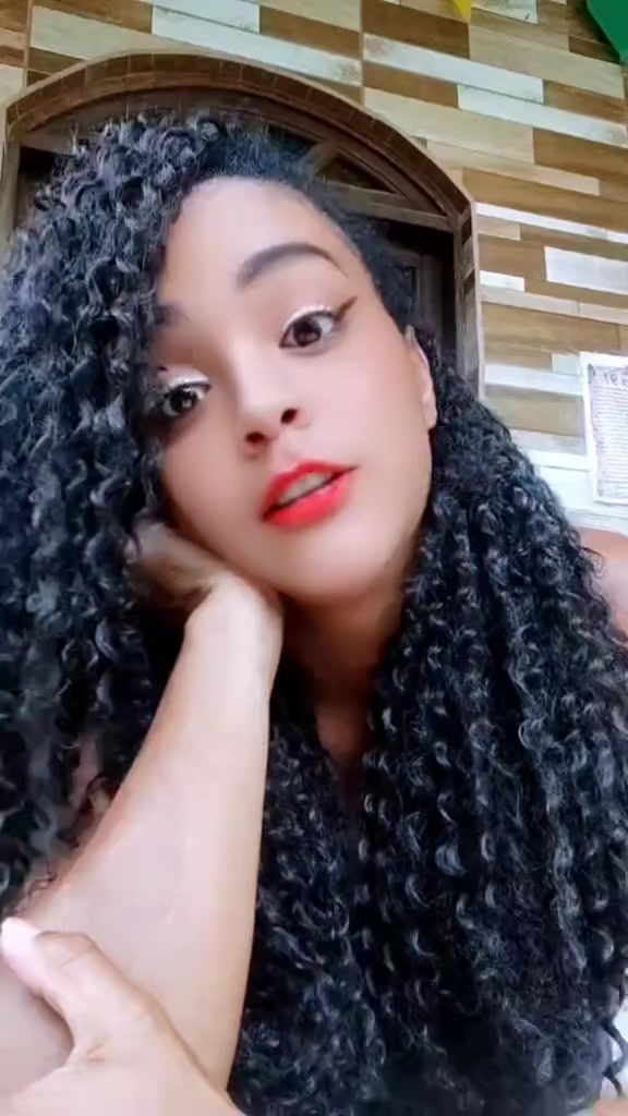 @Lucy a guria do short sexy