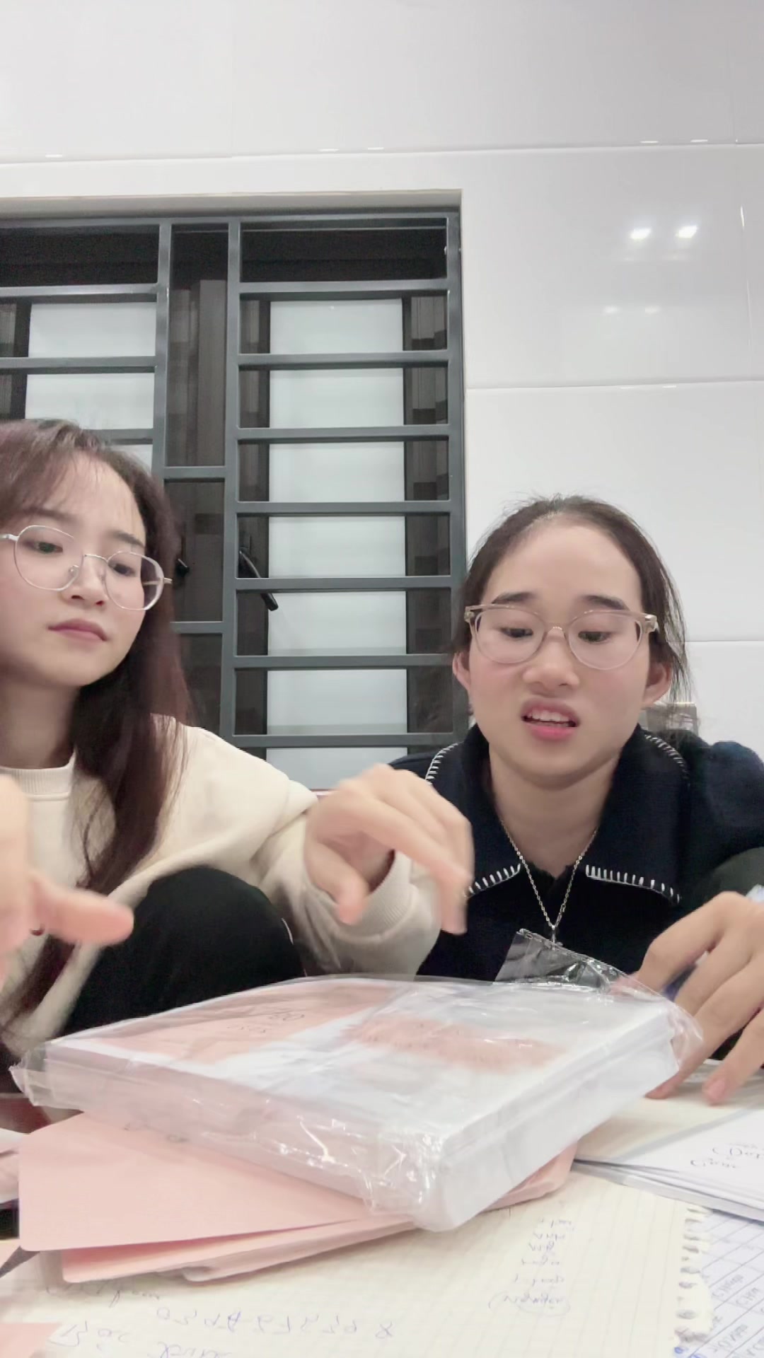 @Hìn@