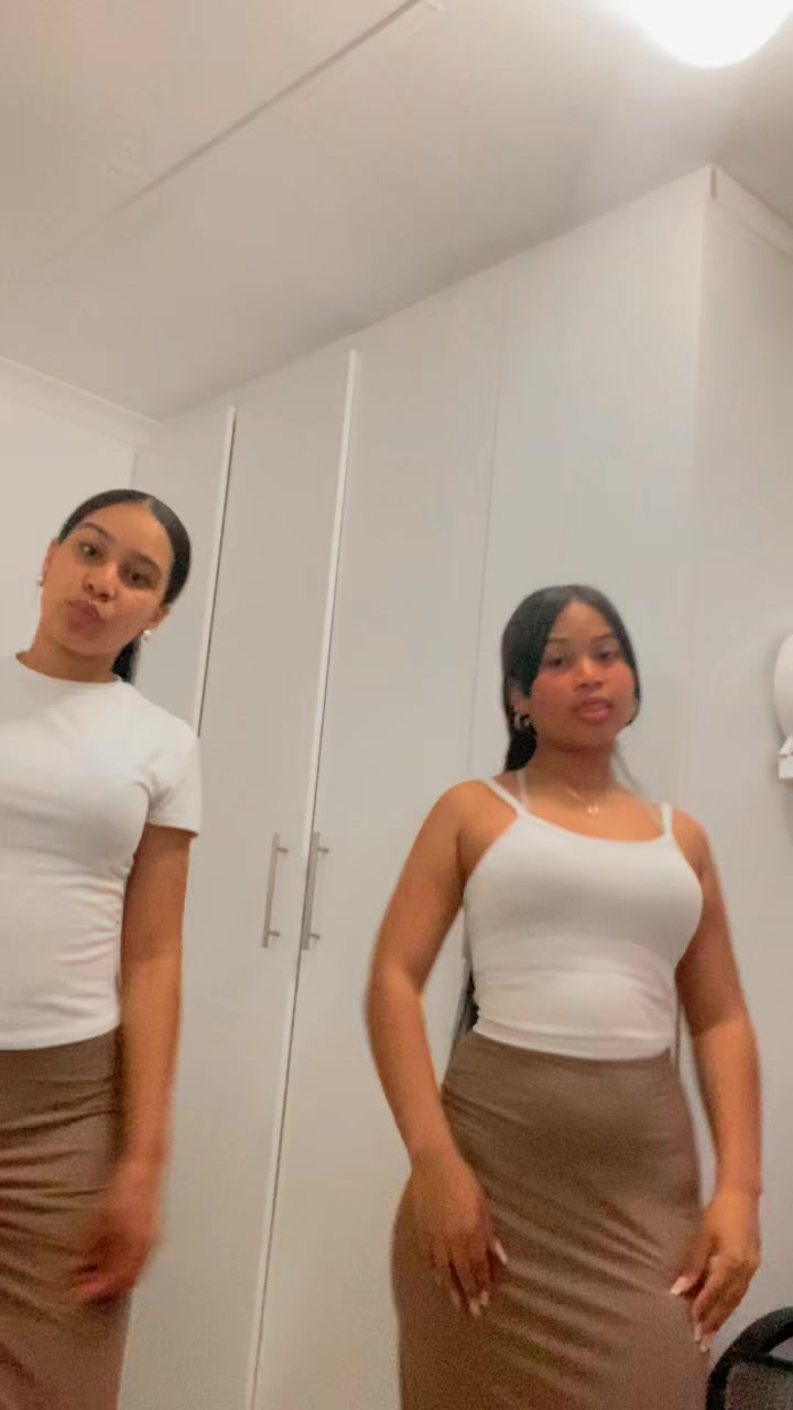 @milly_and_jay