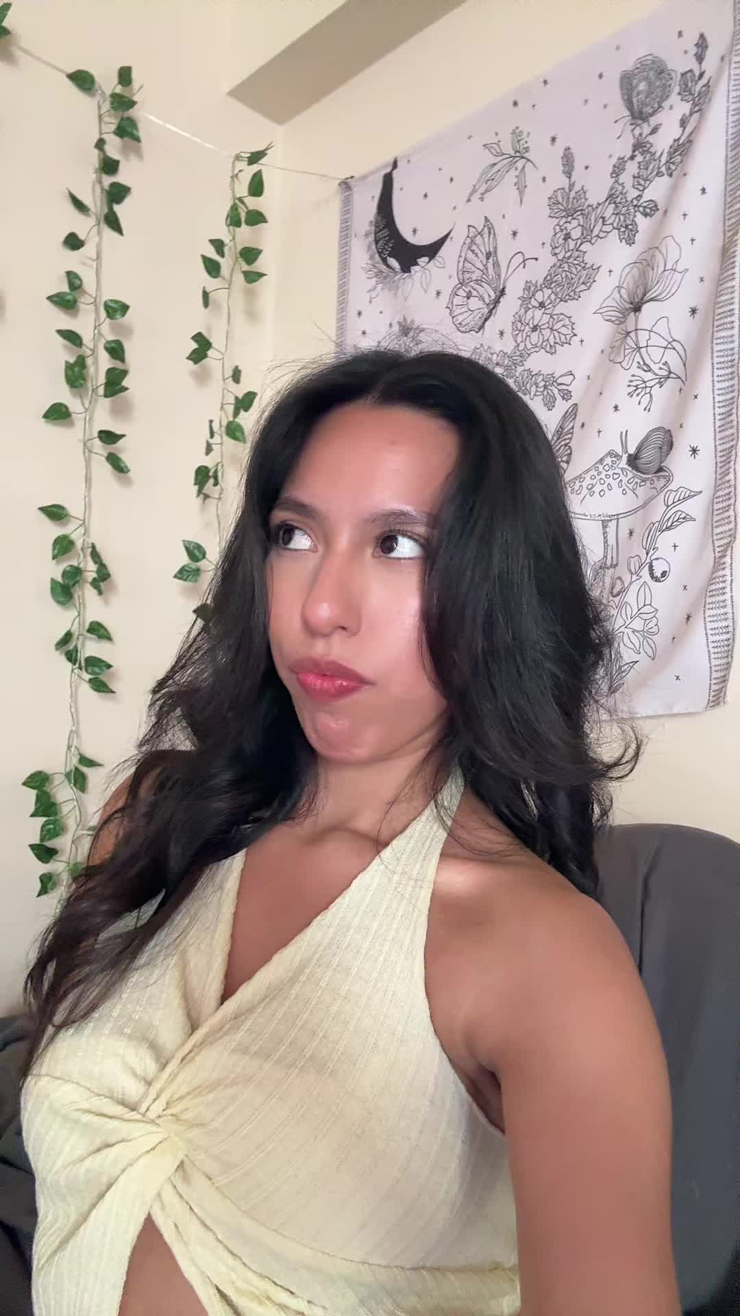@Les🕷️