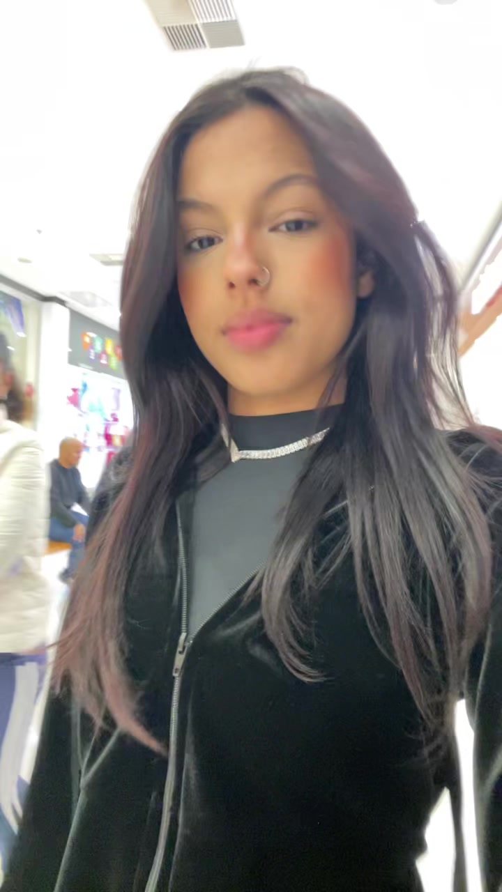@Lara