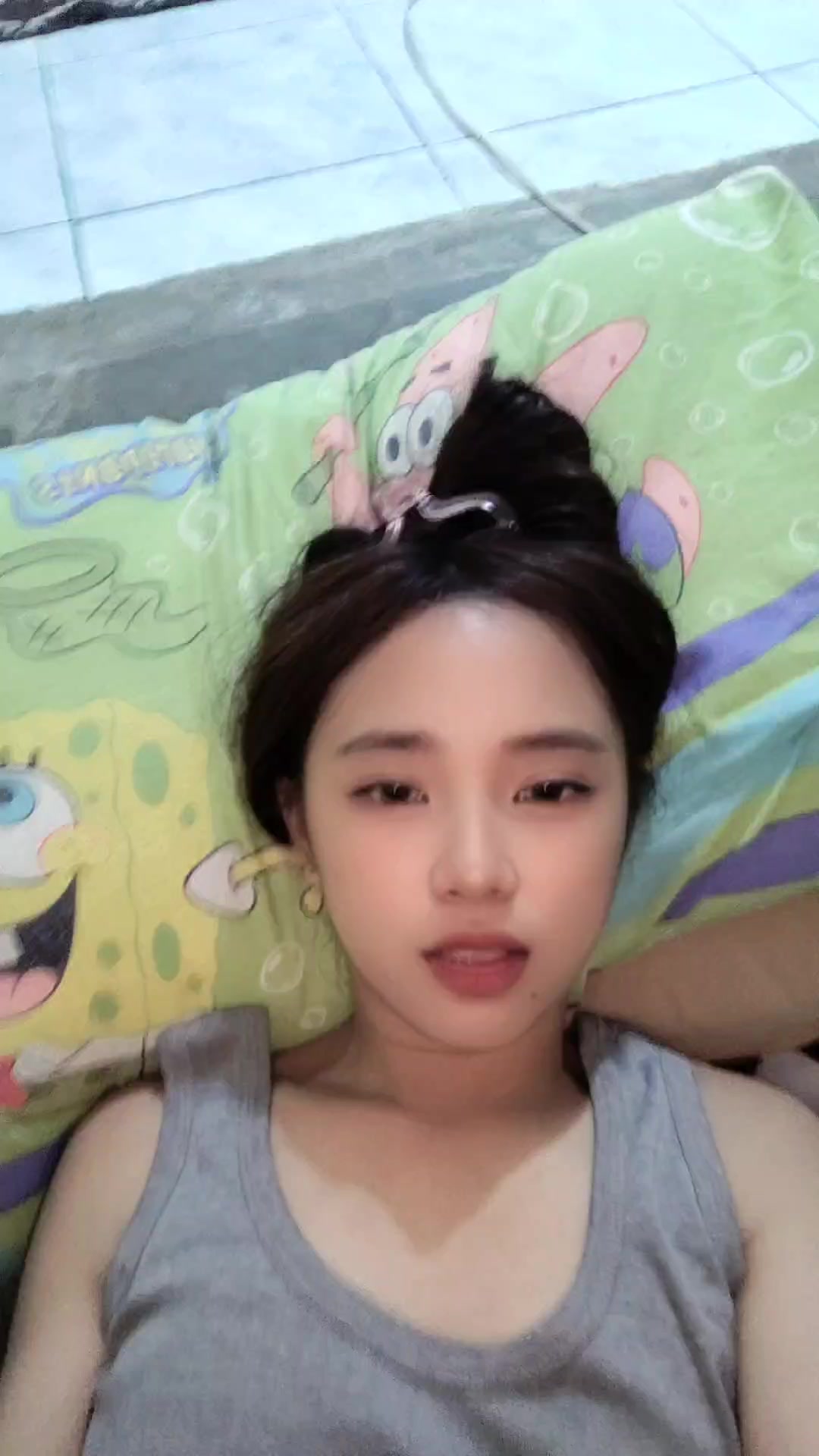 @Loraine